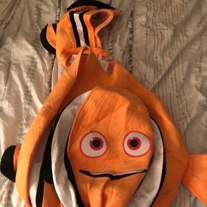 Youth finding Nemo costume